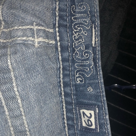 Jeans - Picture 2 of 4